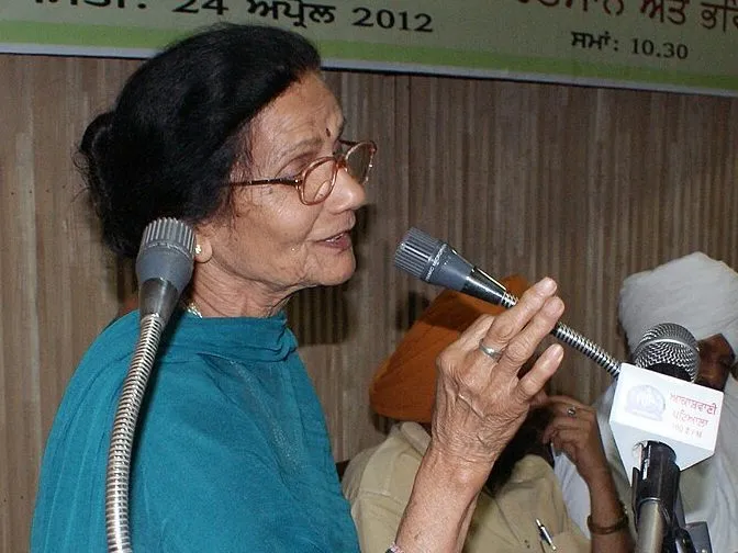 Gurmeet Bawa speaking at Punjabi University, Patiala, 2012