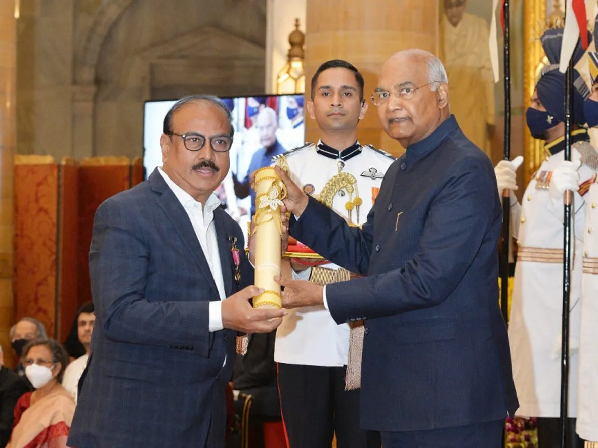 President Ram Nath Kovind presenting the Padma Bhushan to Krishna Ella at Rashtrapati Bhavan, 2022